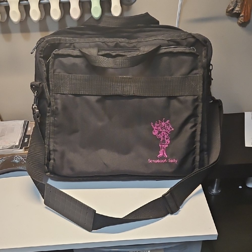 Scrapbook Sally carry all bag